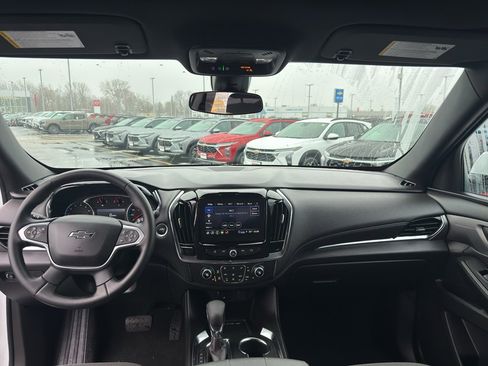 Used 2023 Chevrolet Traverse LT w/ Midnight/Sport Edition image 29