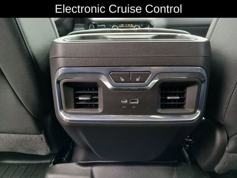 Certified 2022 Chevrolet Silverado 1500 High Country w/ Technology Package image 30