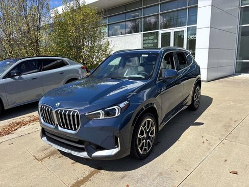 Used 2026 BMW X1 xDrive28i w/ Technology Package AWD/4WD image 3