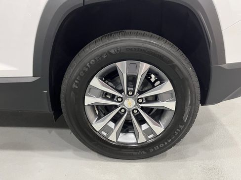 New 2025 Chevrolet Equinox LT w/ Safety and Technology Package image 31