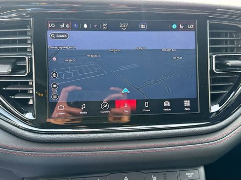 Used 2025 Dodge Durango GT image 14