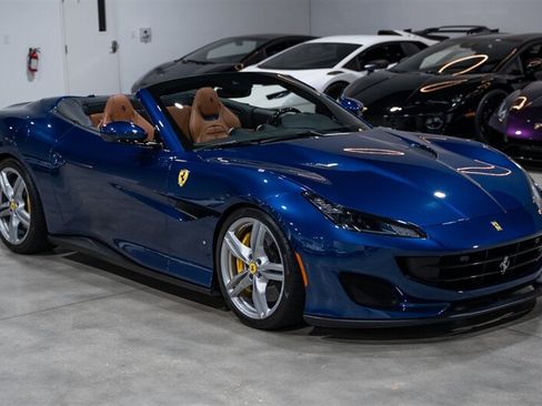 Used 2020 Ferrari Portofino RWD image 9