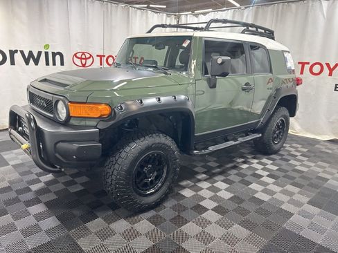 Used 2014 Toyota FJ Cruiser 4WD image 4