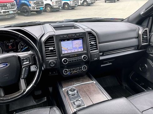 Used 2019 Ford Expedition Limited w/ Equipment Group 302A AWD/4WD image 6