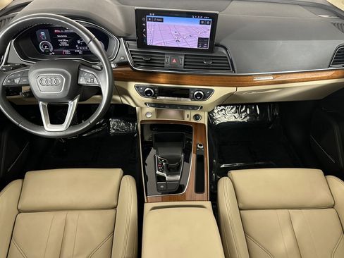 Used 2023 Audi Q5 e Premium Plus w/ Premium Plus Package image 12