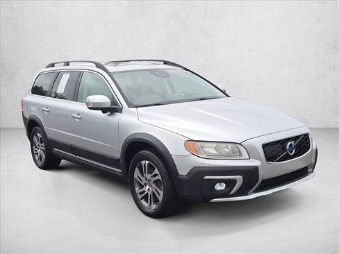 Used 2015 Volvo XC70 T5 Premier Plus FWD image 3