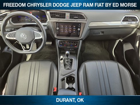 Used 2024 Volkswagen Tiguan SE FWD image 19