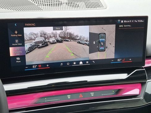 Used 2025 BMW i5 xDrive40 w/ Premium Package image 19