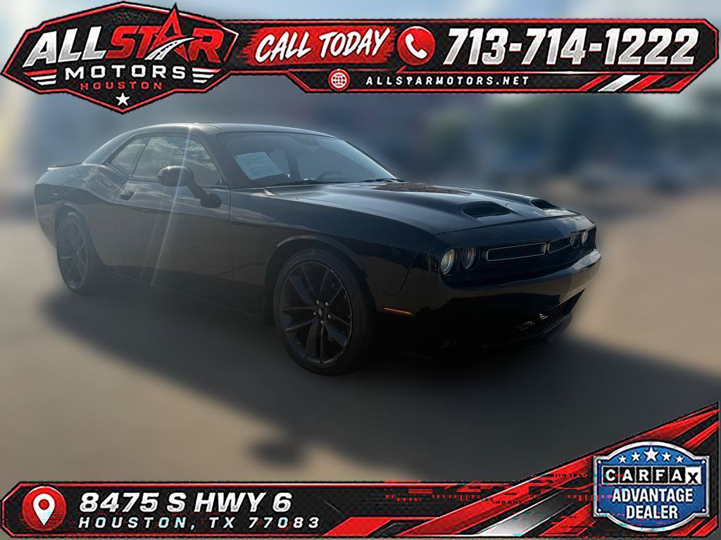 Used 2019 Dodge Challenger R/T RWD image 1