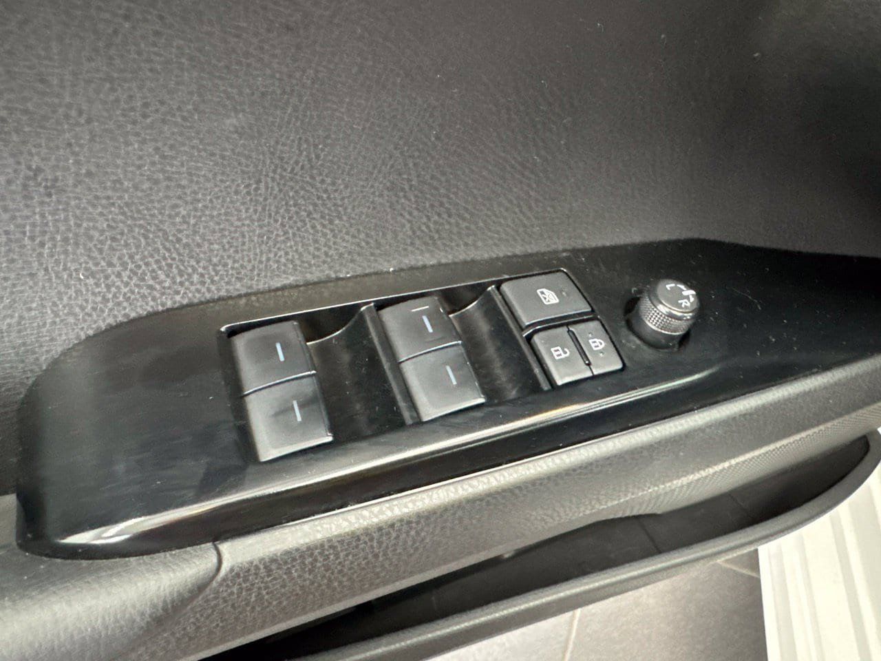 Used 2026 Toyota Camry SE w/ Multimedia Upgrade Package FWD image 35