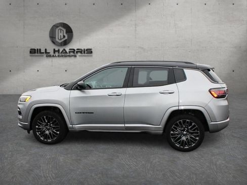 Used 2022 Jeep Compass High Altitude AWD/4WD image 8