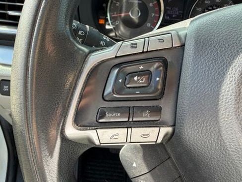 Used 2016 Subaru Forester 2.5i Premium AWD/4WD image 18