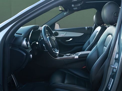 Used 2021 Mercedes-Benz C 300 Sedan image 10