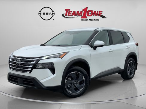 New 2026 Nissan Rogue SV image 2