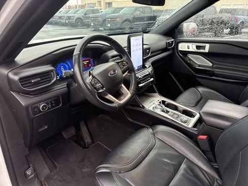 Used 2023 Ford Explorer ST w/ Equipment Group 401A image 10
