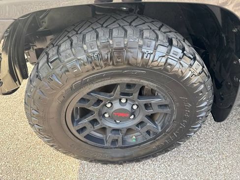 Used 2024 Toyota 4Runner TRD Off-Road Premium w/ Moonroof Package AWD/4WD image 12