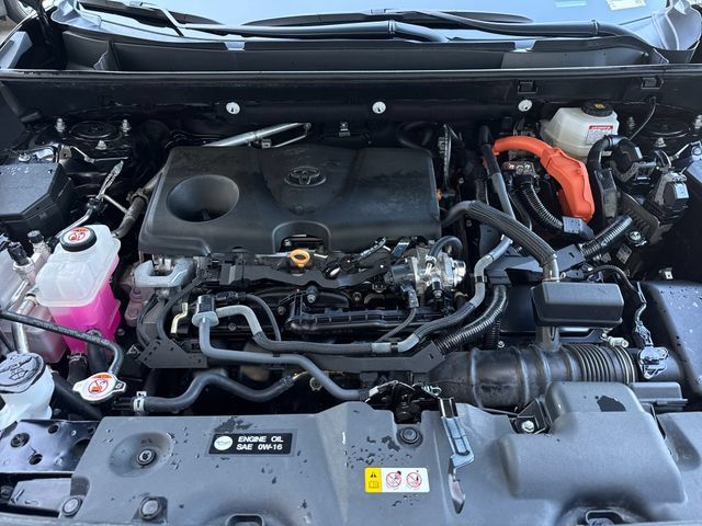 Used 2025 Toyota RAV4 LE AWD/4WD image 21