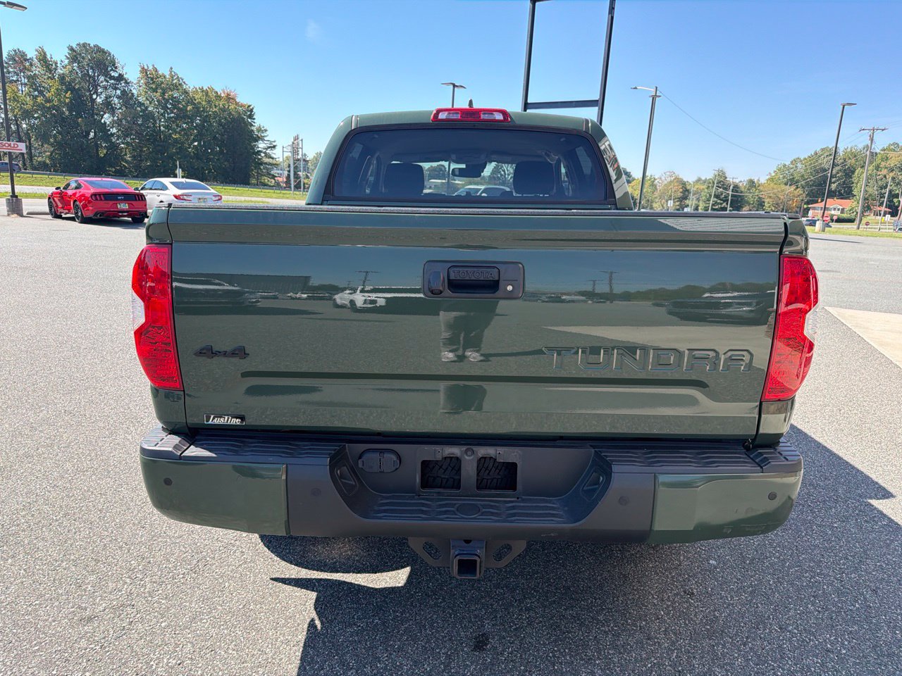 Used 2021 Toyota Tundra SR5 w/ Trail Edition AWD/4WD image 7
