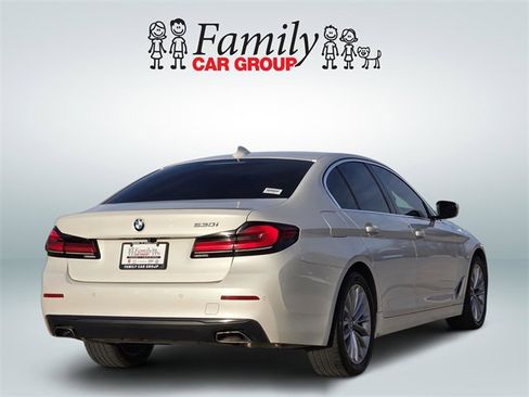 Used 2021 BMW 530i image 4