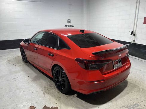Used 2025 Honda Civic Sport image 4