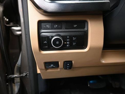 Used 2023 Ford F350 Lariat w/ Lariat Ultimate Package AWD/4WD image 9