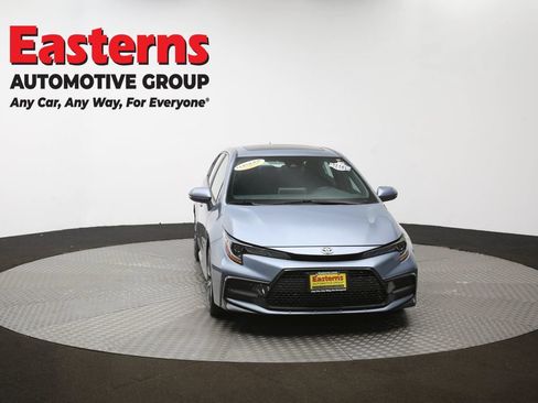 Used 2021 Toyota Corolla SE w/ SE Premium Package FWD image 46