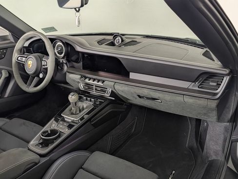 Certified 2022 Porsche 911 Carrera 4 GTS AWD/4WD image 18