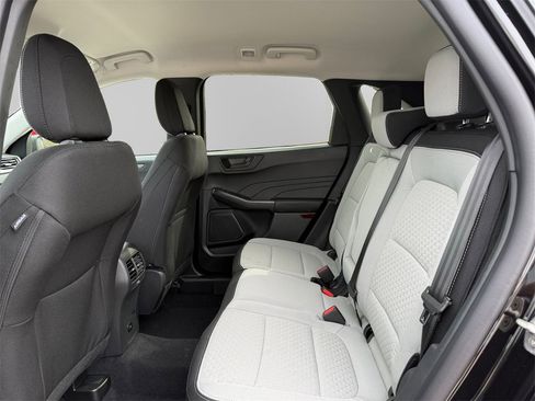 New 2026 Ford Escape Active w/ Cold Weather Package image 15