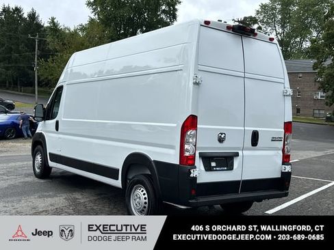 Used 2024 RAM ProMaster 3500 FWD image 2