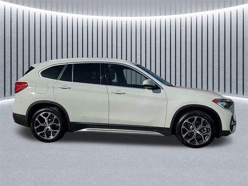 Used 2022 BMW X1 xDrive28i w/ Convenience Package image 4