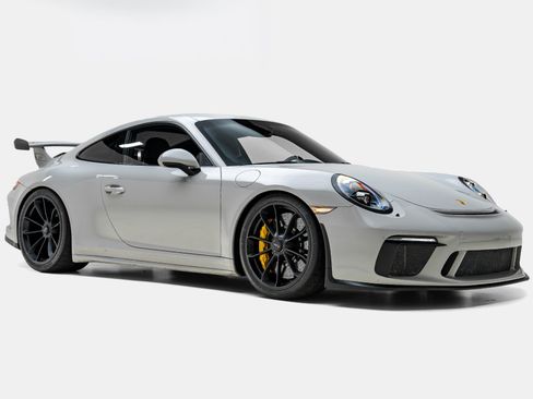 Used 2018 Porsche 911 GT3 RWD image 6