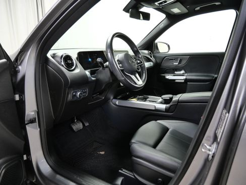 Certified 2021 Mercedes-Benz GLB 250 4MATIC image 14
