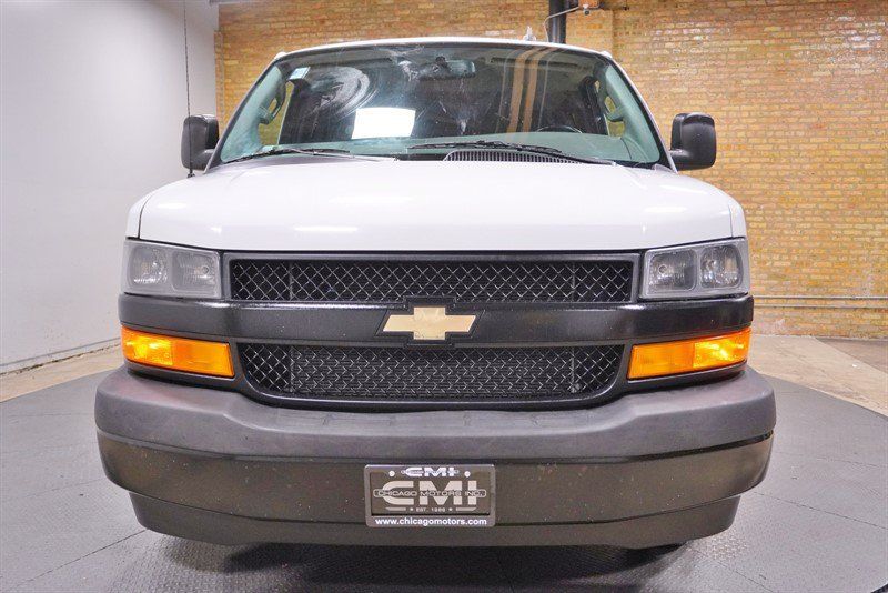 Used 2020 Chevrolet Express 3500 LS RWD image 4