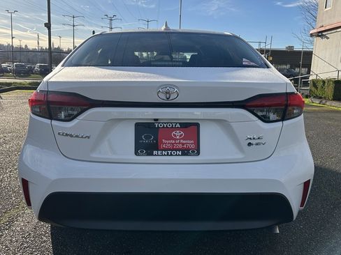 New 2026 Toyota Corolla XLE image 6