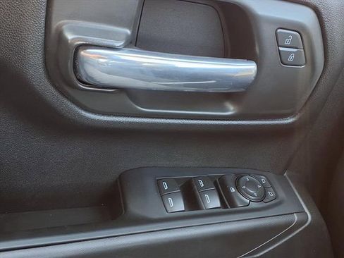 Used 2022 Chevrolet Silverado 1500 Custom image 13