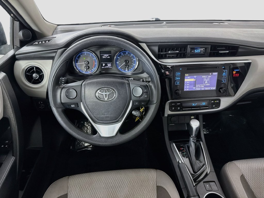 Used 2018 Toyota Corolla LE FWD image 24
