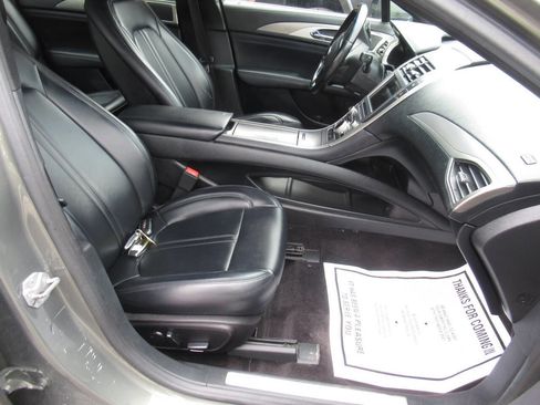 Used 2017 Lincoln MKZ Premiere image 5