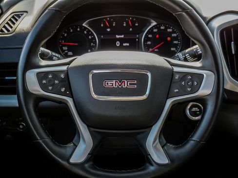 Used 2024 GMC Terrain SLT AWD/4WD image 30