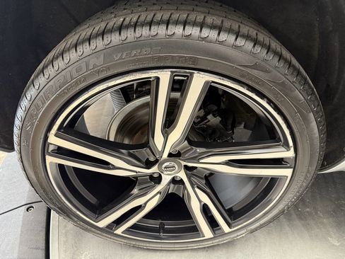 Used 2016 Volvo XC90 T6 R-Design w/ Vision Package image 28