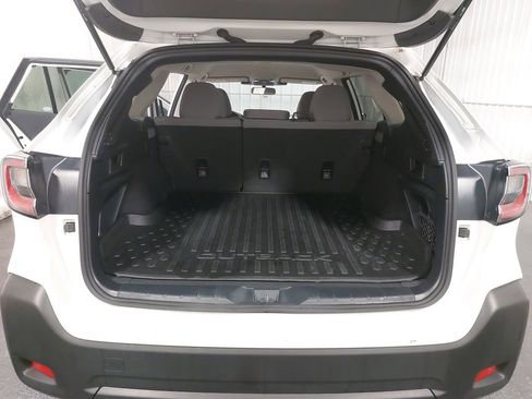 Used 2024 Subaru Outback Premium image 12