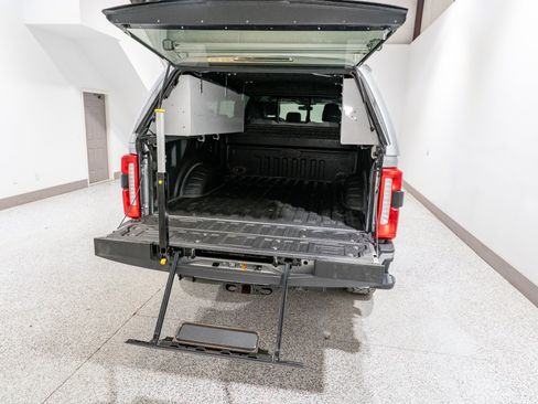 Used 2024 Ford F250 Lariat w/ Black Appearance Package AWD/4WD image 11