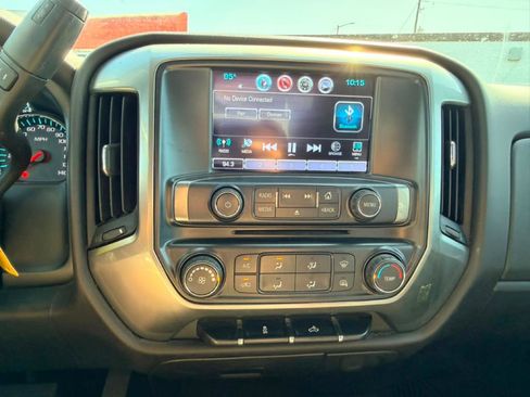 Used 2018 Chevrolet Silverado 1500 LT w/ Trailering Package AWD/4WD image 23