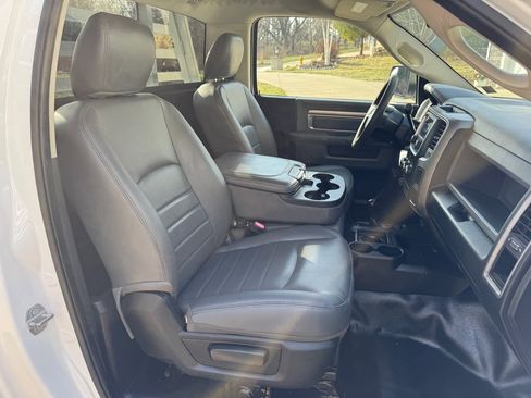 Used 2015 RAM 3500 Tradesman w/ Power & Remote Entry Group image 18