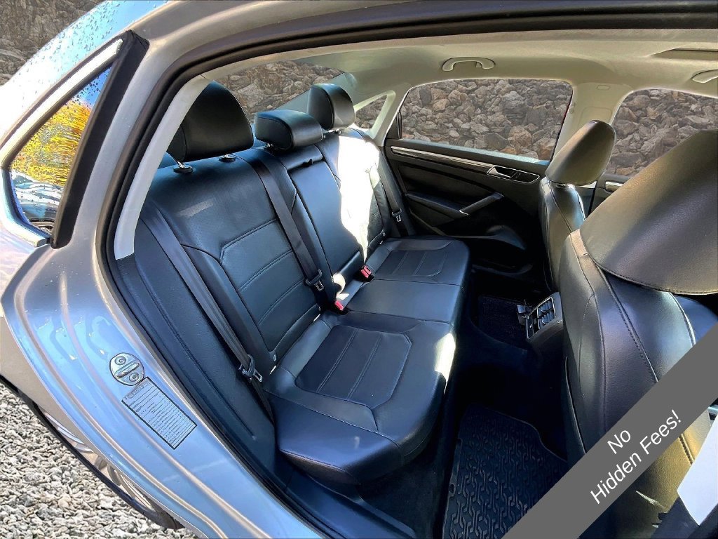 Used 2016 Volkswagen Passat 1.8T SE FWD image 22