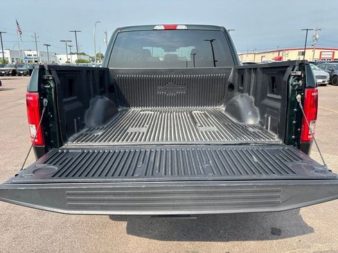 Used 2015 Ford F150 XLT AWD/4WD image 29