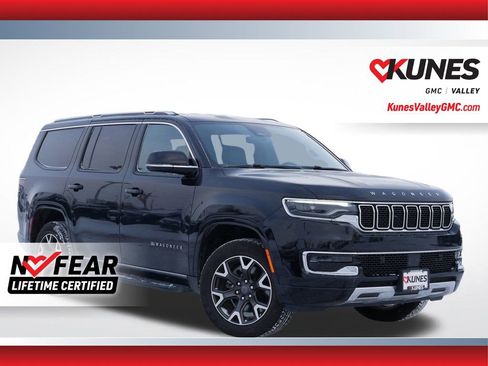 Used 2024 Jeep Wagoneer Series III AWD/4WD image 1