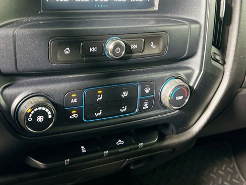 Used 2016 Chevrolet Silverado 1500 Custom w/ Custom Convenience Package image 26