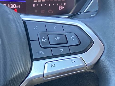 Used 2023 Volkswagen Tiguan S FWD image 6