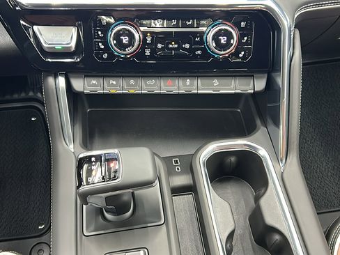 Used 2025 GMC Sierra 1500 Denali Ultimate image 24