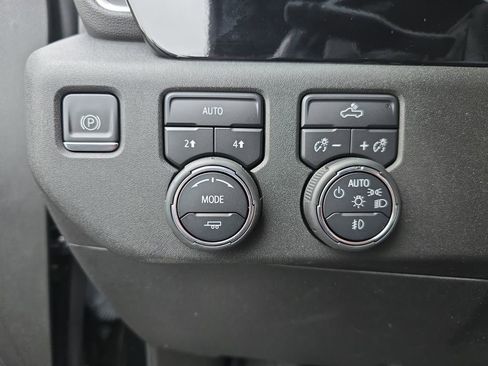 Used 2023 Chevrolet Silverado 1500 RST image 28